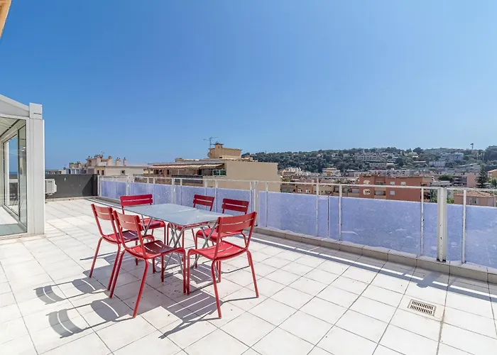Superb Rooftop Roquebrune Parking