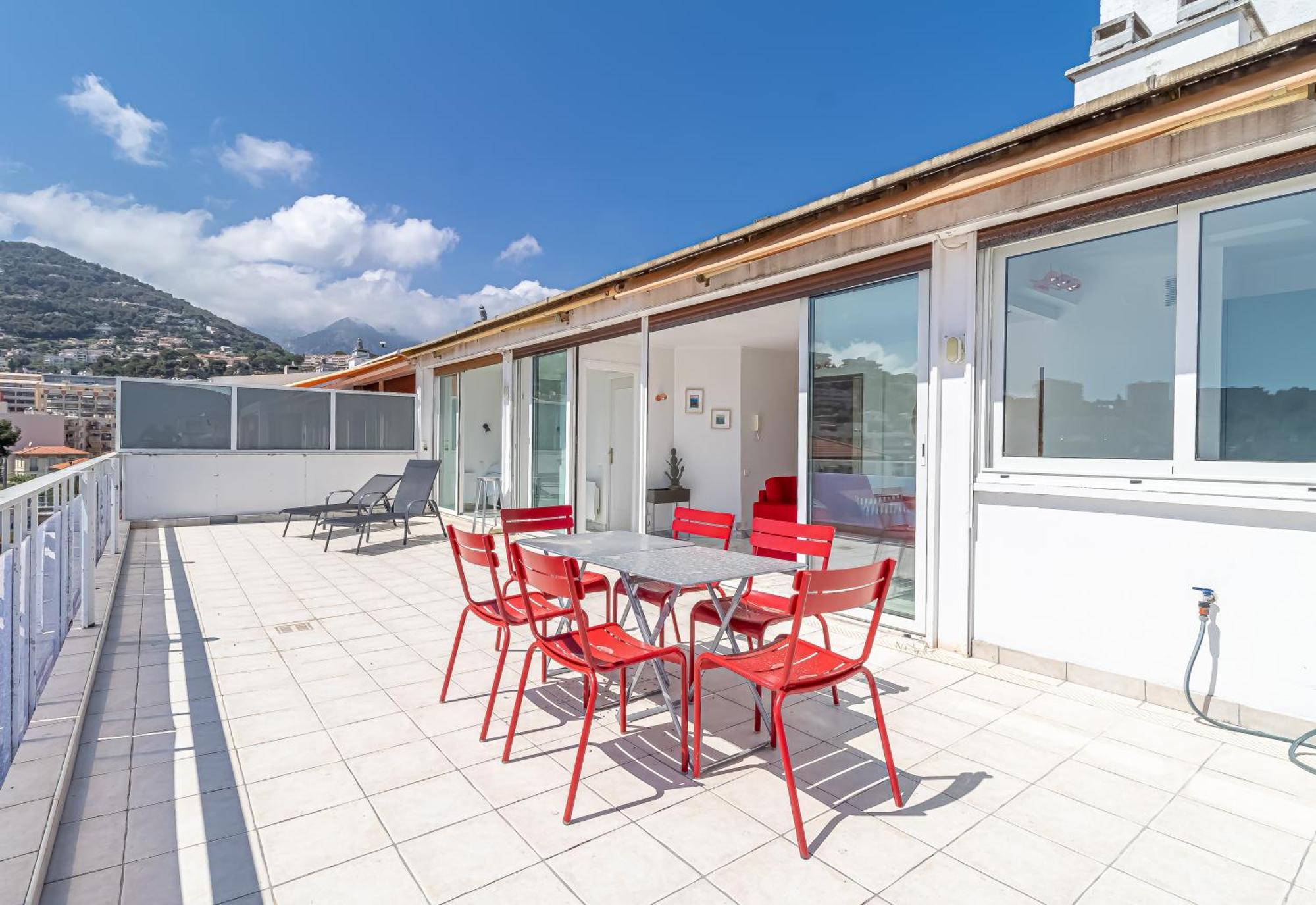 Holiday home Superb Rooftop Parking *